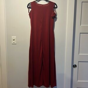 Dress cutout shoulders